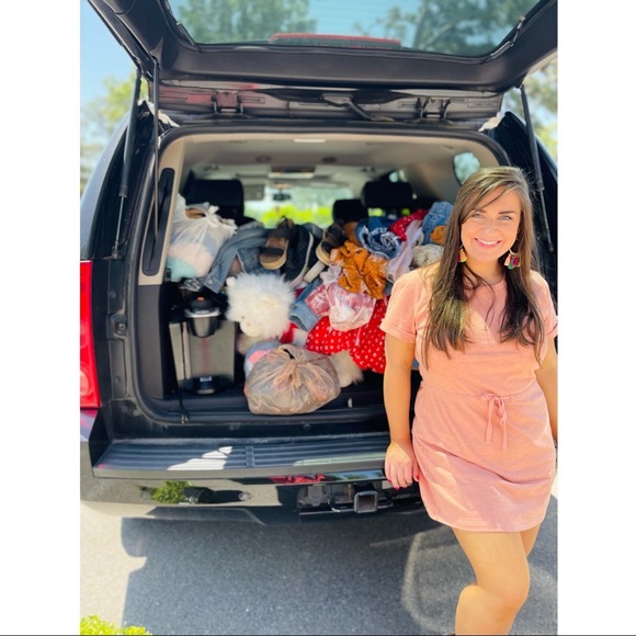 Meet your Posher - Picture 10 of 10